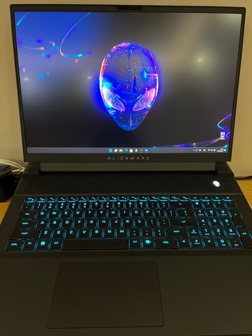 如何评价Alienware外星人全新m18游戏本的强悍性能?会给游
